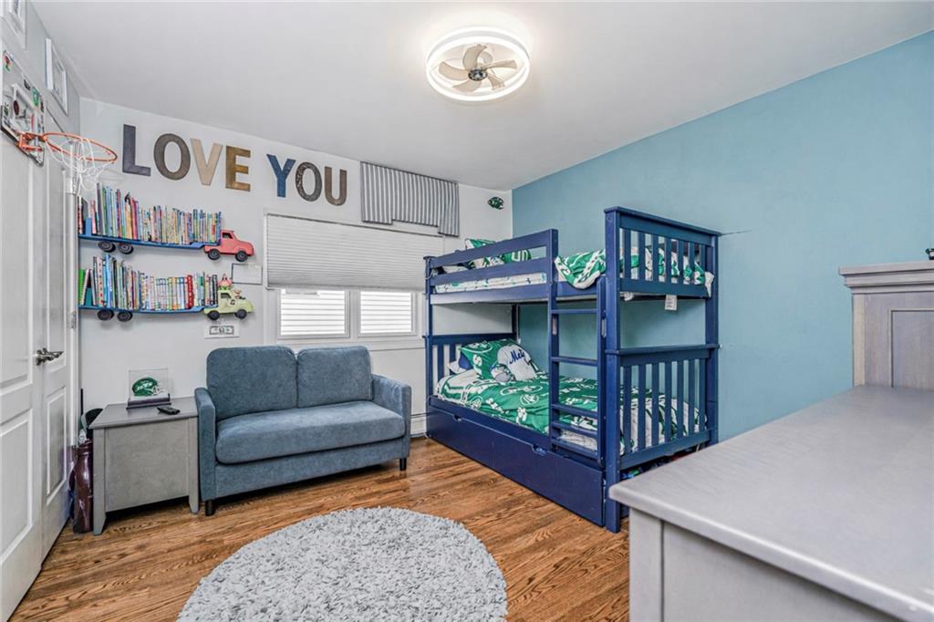 86 West Castor Place Huguenot Staten Island NY 10312