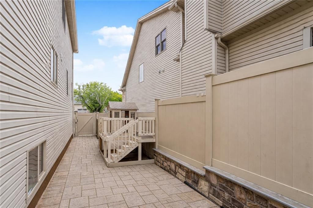 86 West Castor Place Huguenot Staten Island NY 10312