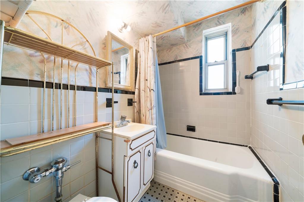 221 McDonald Avenue Windsor Terrace Brooklyn NY 11218