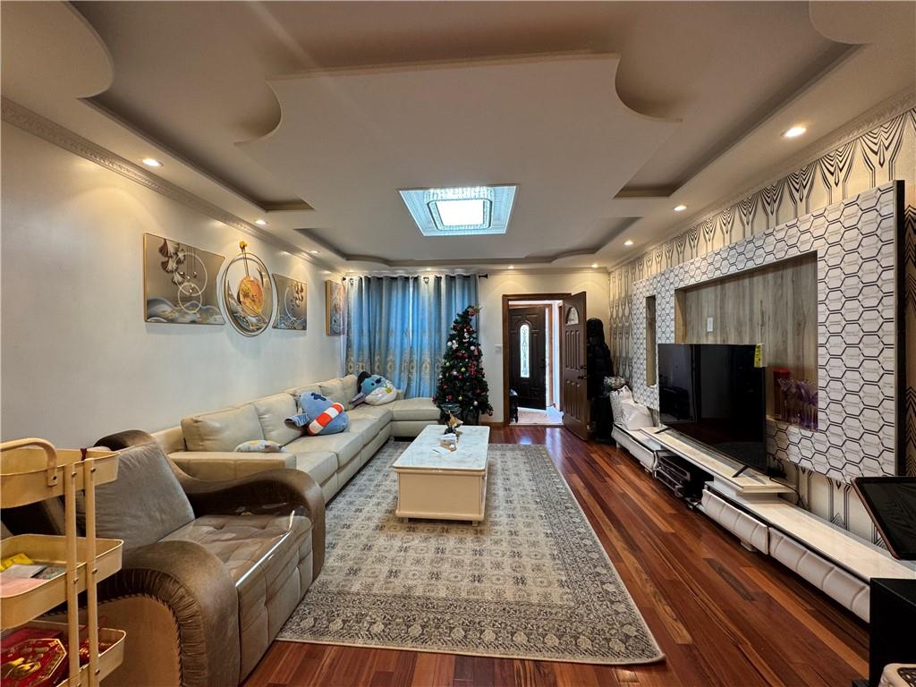 2027 E 35th Street Brighton Beach Brooklyn NY 11234