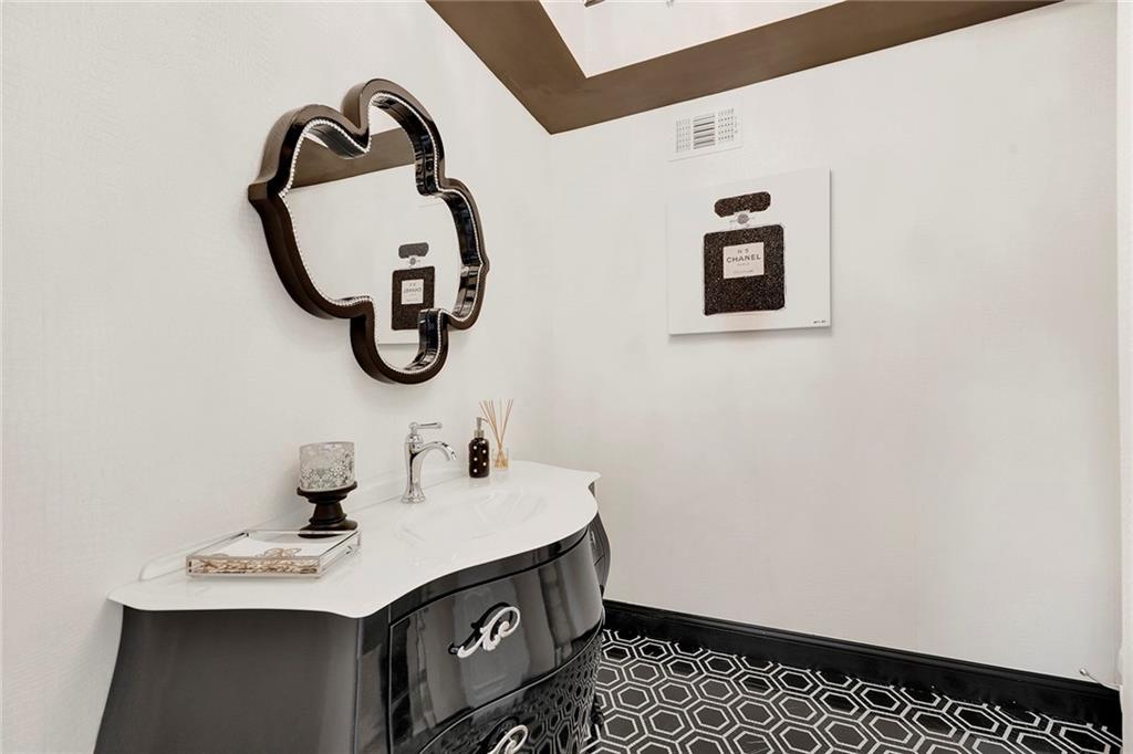 290 Koch Boulevard Annadale Staten Island NY 10312