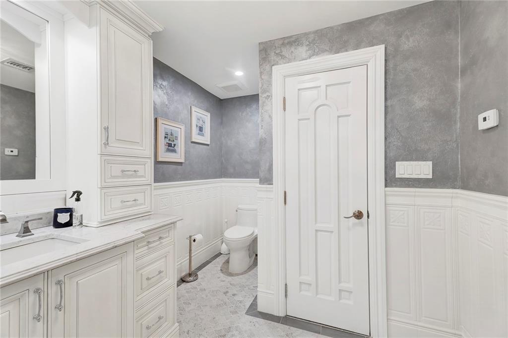 290 Koch Boulevard Annadale Staten Island NY 10312