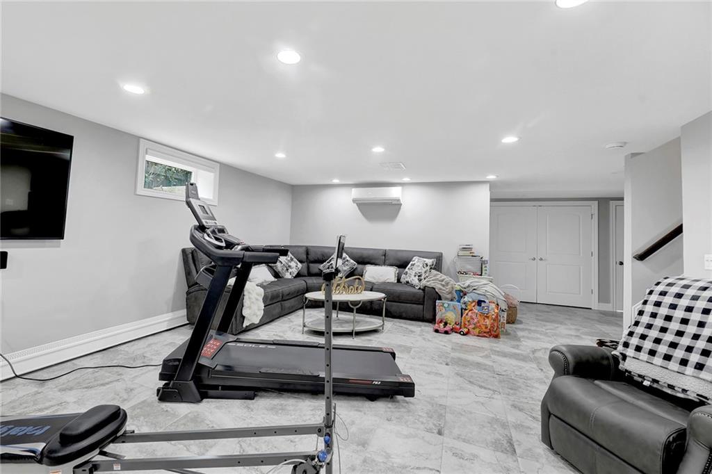 290 Koch Boulevard Annadale Staten Island NY 10312