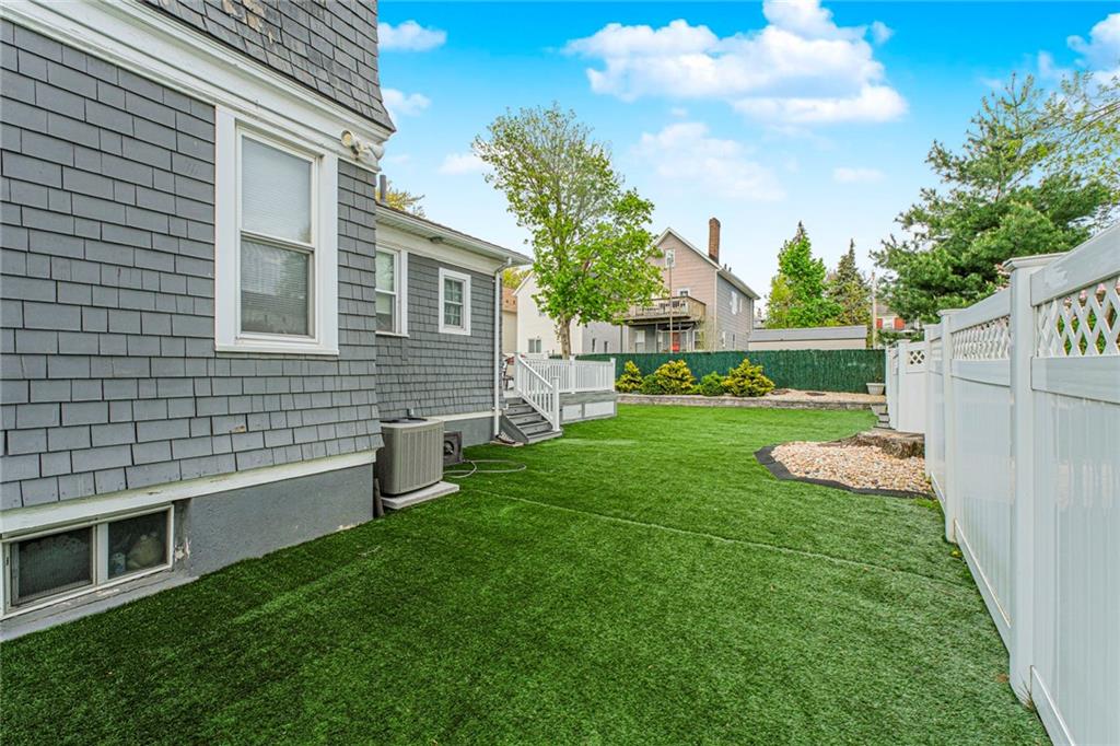 341 Oakland Avenue West Brighton Staten Island NY 10310