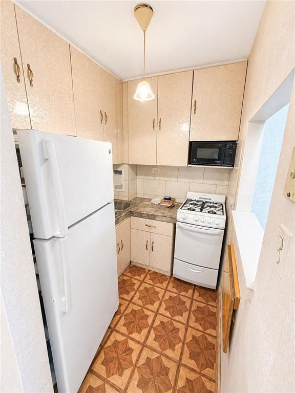 2815 Ocean Parkway Brighton Beach Brooklyn NY 11235