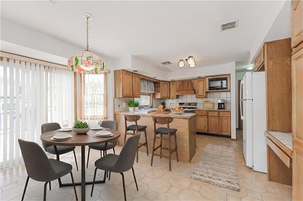 85 Nancy Lane Tottenville Staten Island NY 10307
