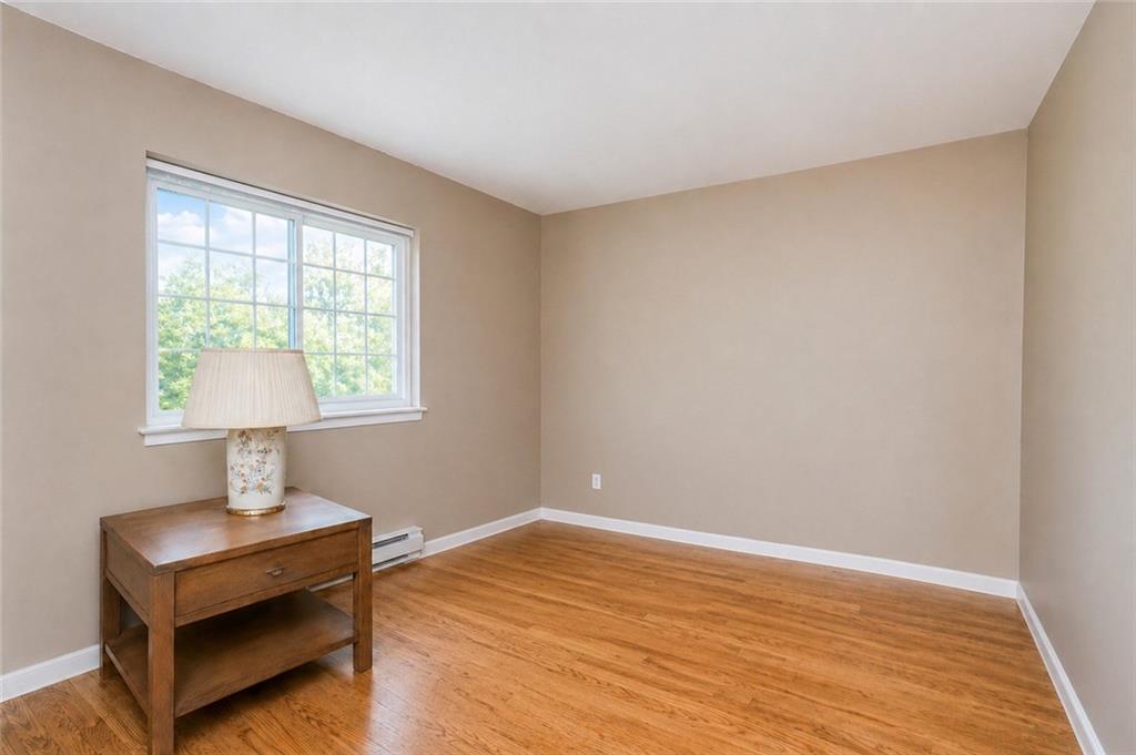 160 Devon Loop New Springville Staten Island NY 10314