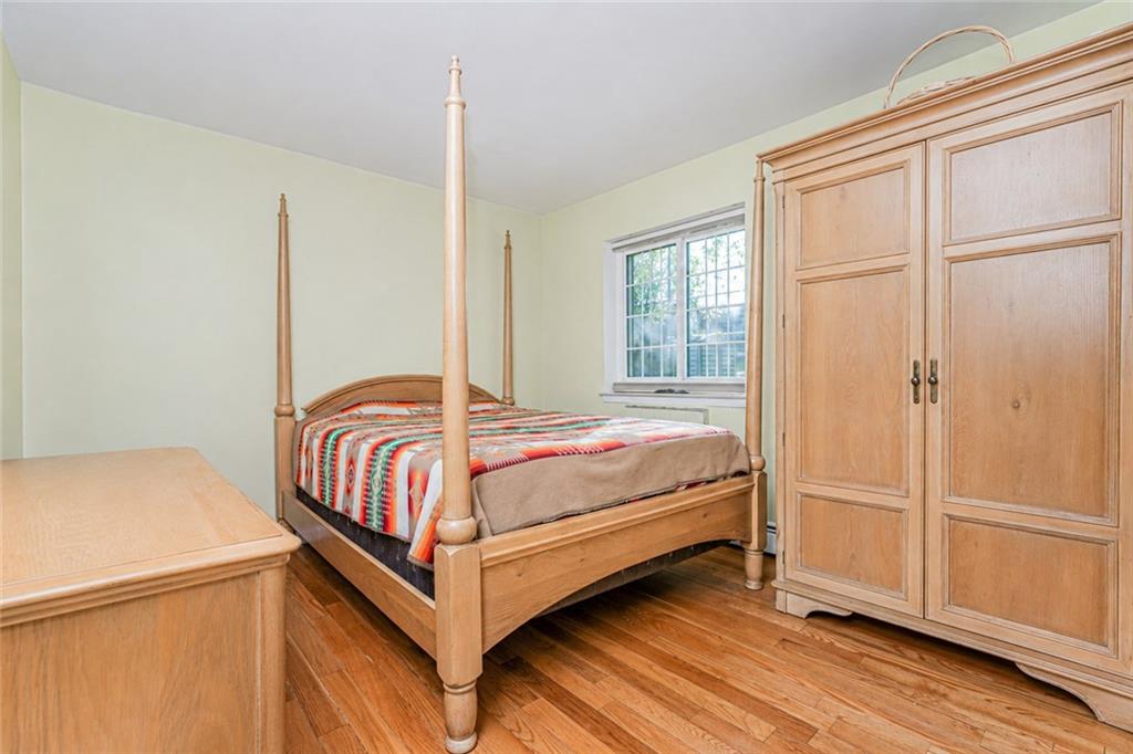 160 Devon Loop New Springville Staten Island NY 10314