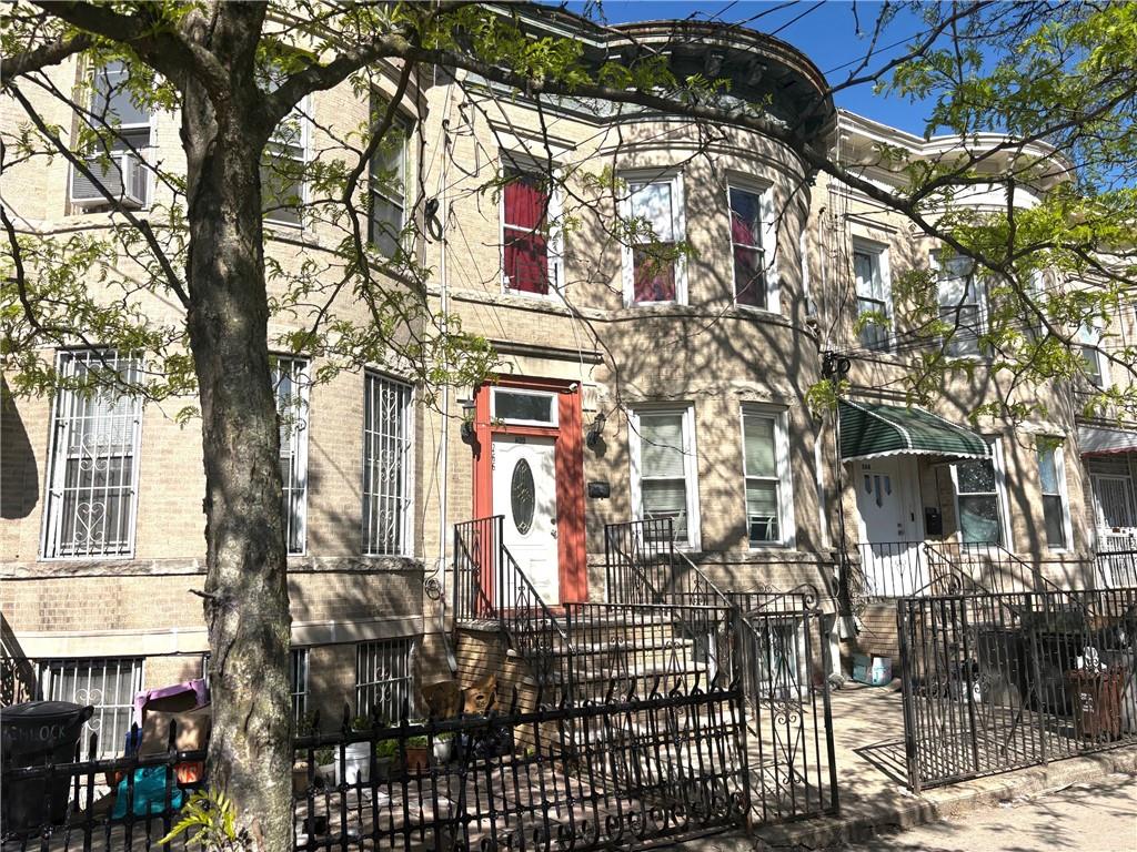 266 Hemlock Street East New York Brooklyn NY 11208