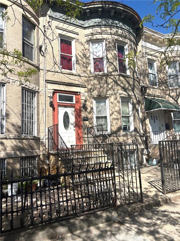 266 Hemlock Street East New York Brooklyn NY 11208