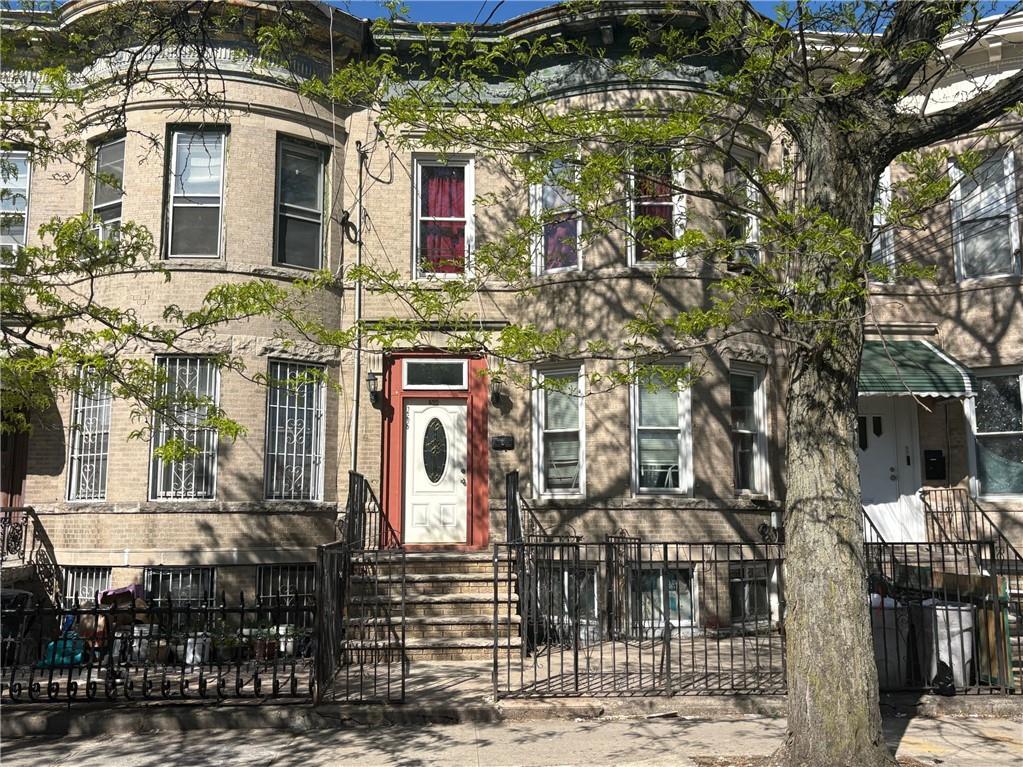 266 Hemlock Street East New York Brooklyn NY 11208