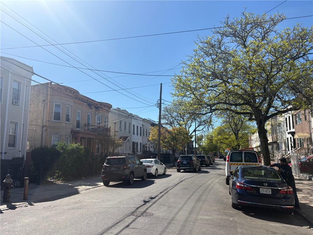 266 Hemlock Street East New York Brooklyn NY 11208