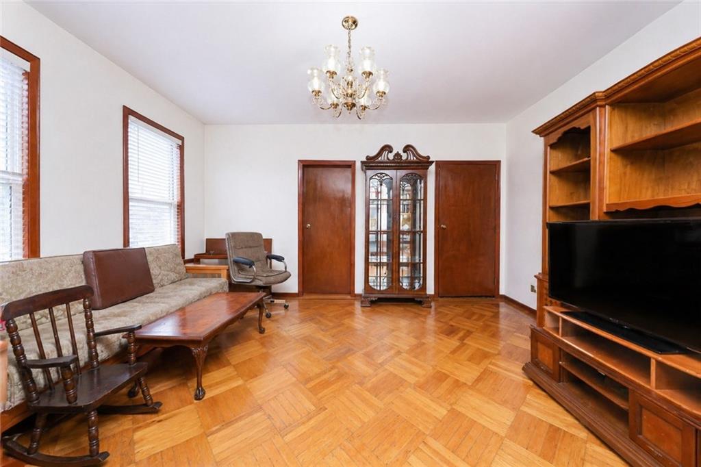 2016 Bay Ridge Parkway Bensonhurst Brooklyn NY 11204