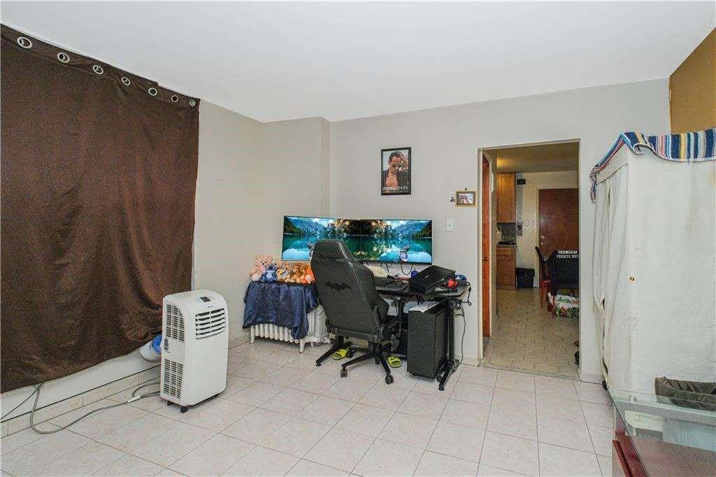 7414 18th Avenue Bensonhurst Brooklyn NY 11204