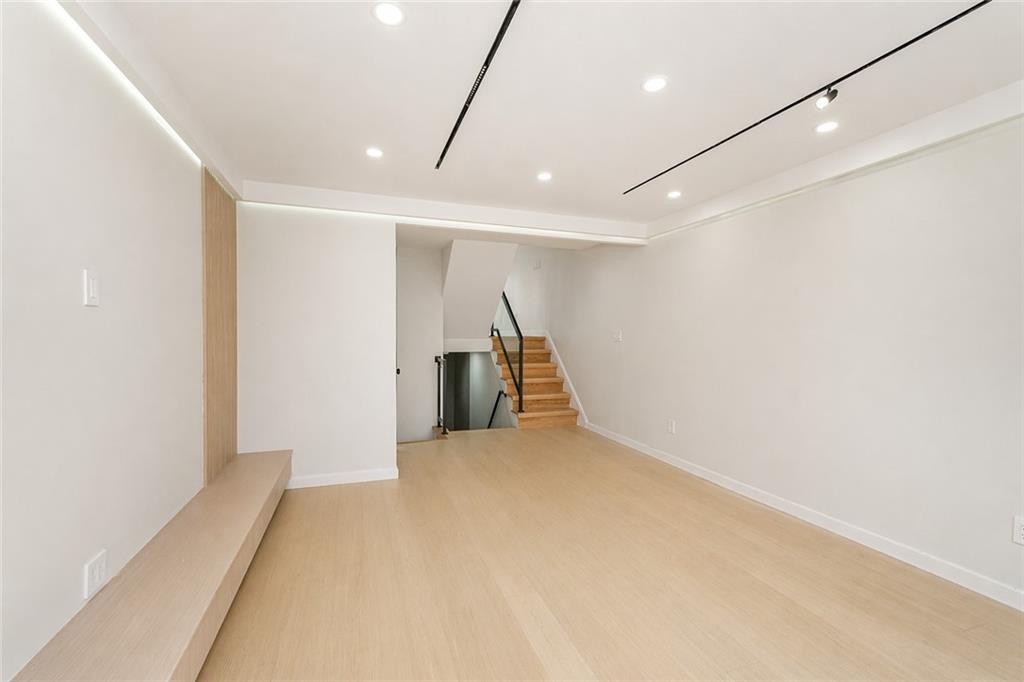 55 Beard Street New Springville Staten Island NY 10314