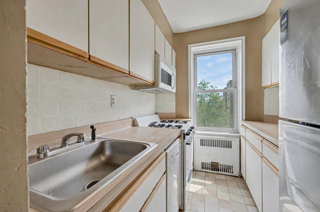 1620 Avenue I Midwood Brooklyn NY 11230