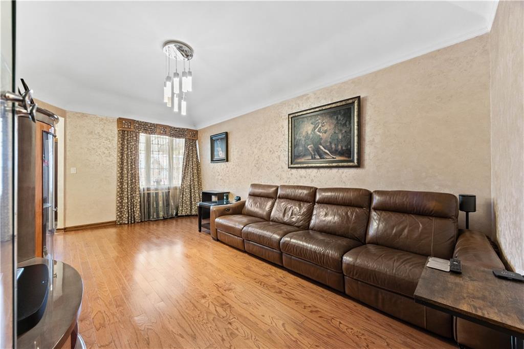 153 MacKenzie Street Manhattan Beach Brooklyn NY 11235