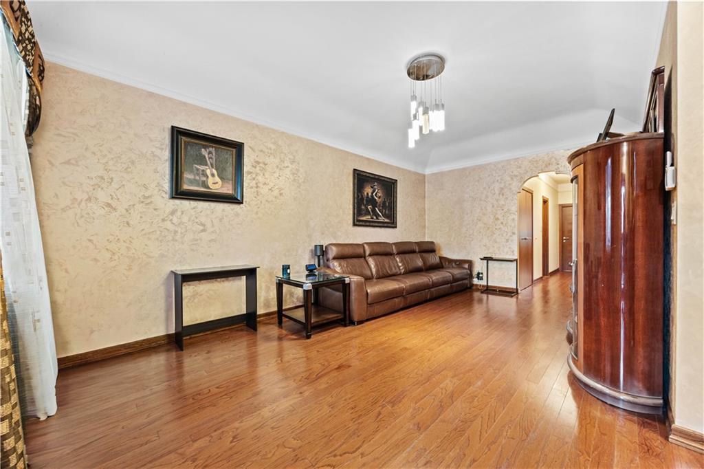 153 MacKenzie Street Manhattan Beach Brooklyn NY 11235