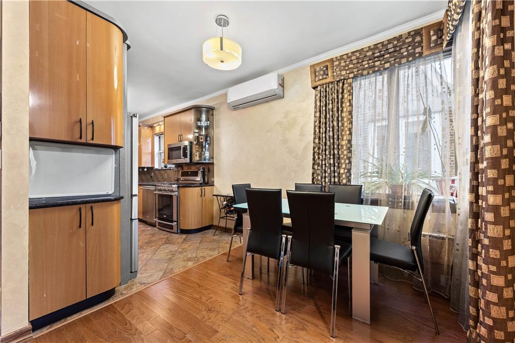 153 MacKenzie Street Manhattan Beach Brooklyn NY 11235