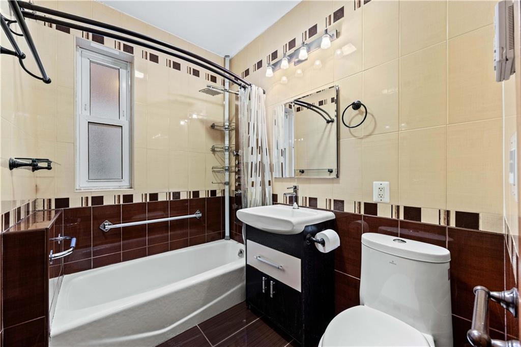 153 MacKenzie Street Manhattan Beach Brooklyn NY 11235