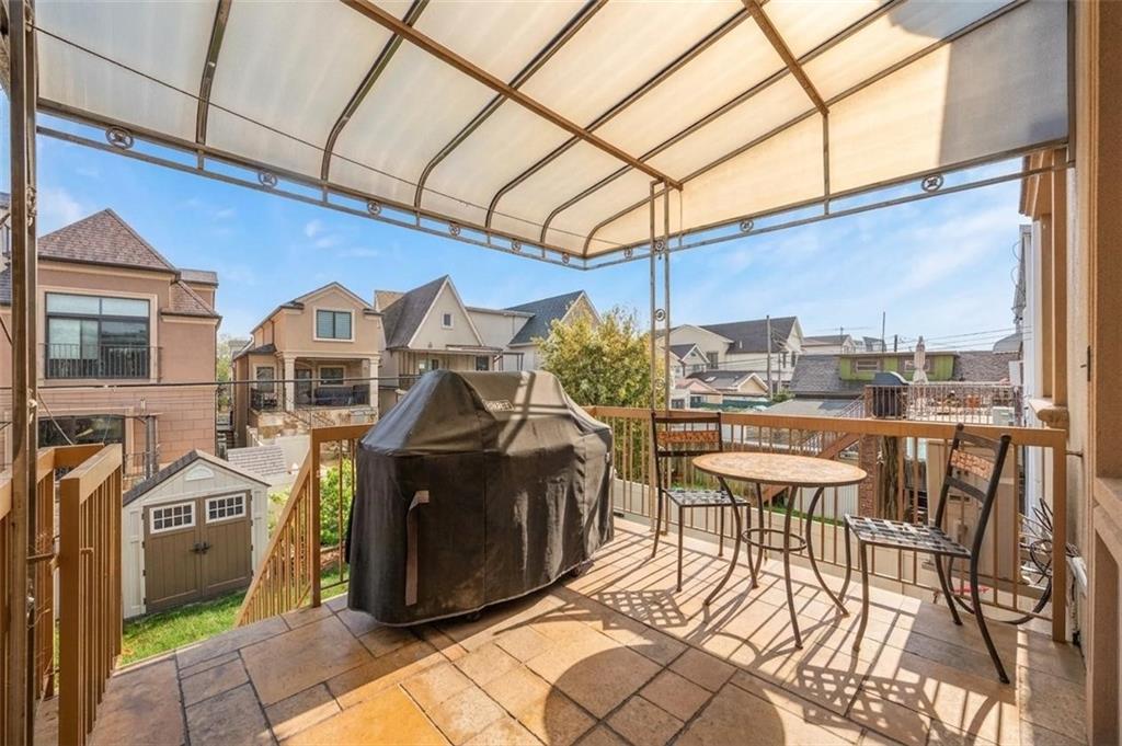 153 MacKenzie Street Manhattan Beach Brooklyn NY 11235