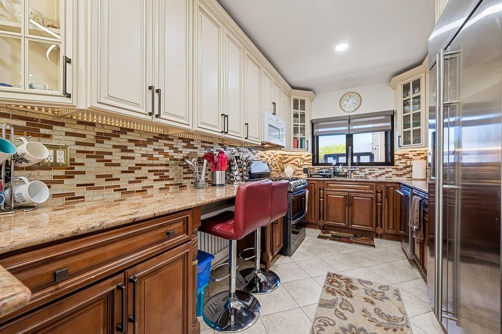 1075 Bay Ridge Parkway Bensonhurst Brooklyn NY 11228