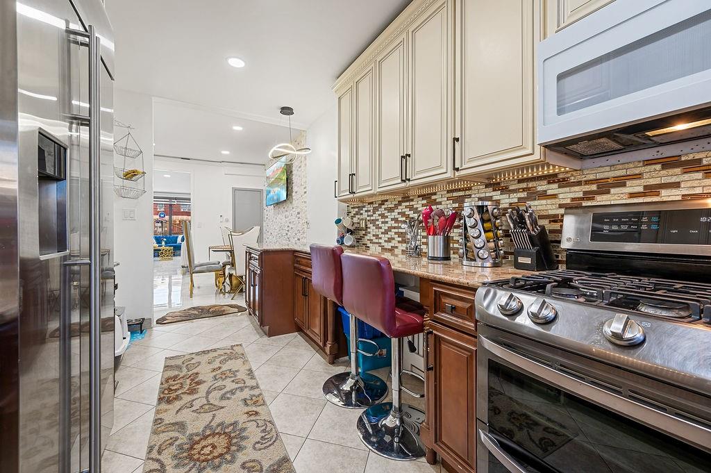 1075 Bay Ridge Parkway Bensonhurst Brooklyn NY 11228