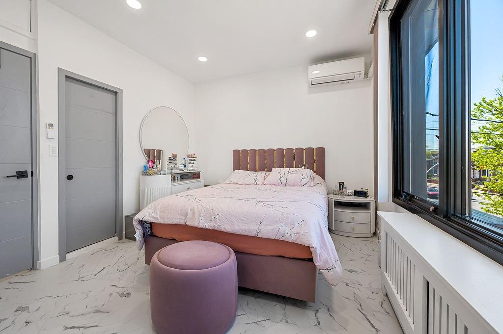 1075 Bay Ridge Parkway Bensonhurst Brooklyn NY 11228