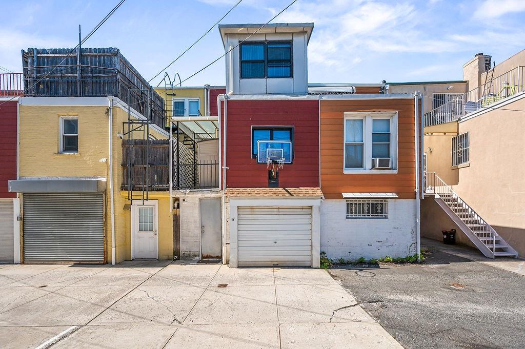 1075 Bay Ridge Parkway Bensonhurst Brooklyn NY 11228