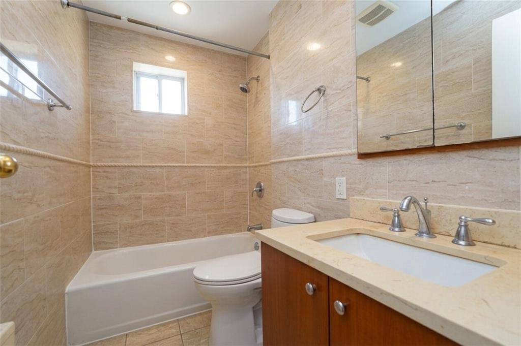 2900 Gerritsen Avenue Gerritsen Beach Brooklyn NY 11229