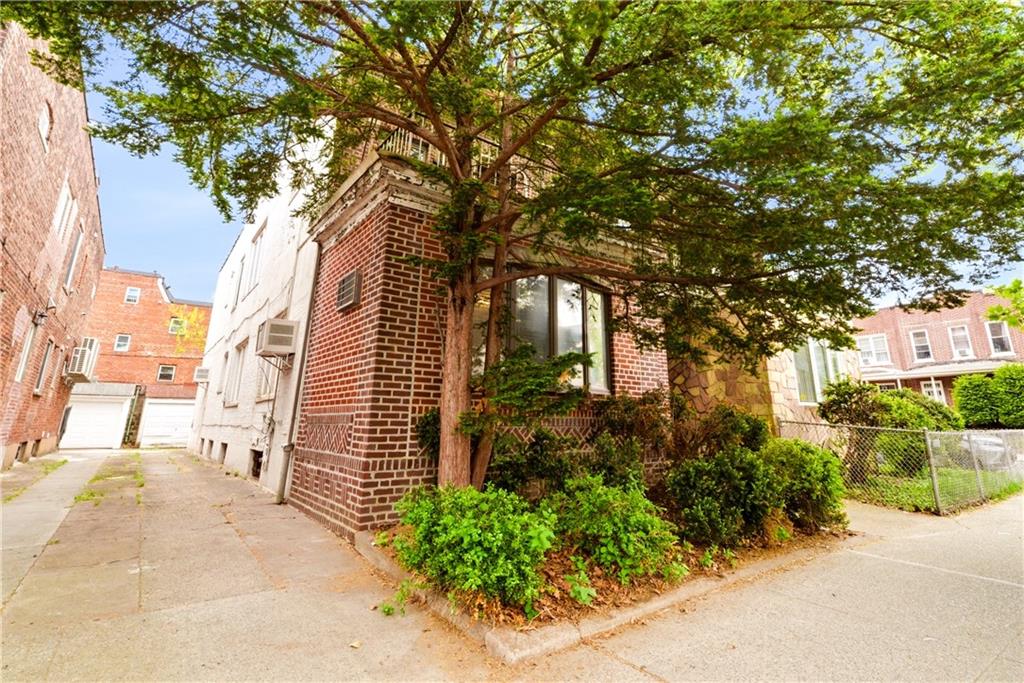 1904 Avenue O Midwood Brooklyn NY 11230