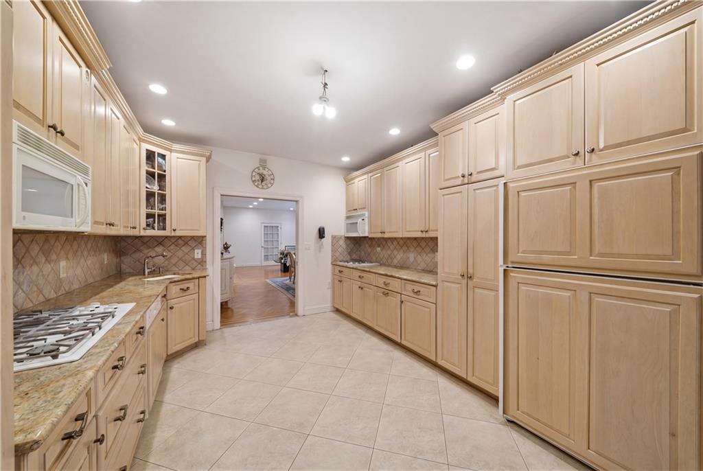 1904 Avenue O Midwood Brooklyn NY 11230