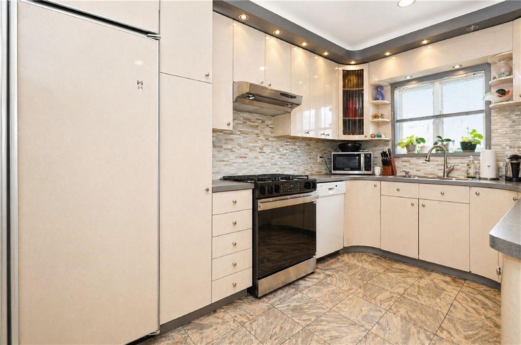 2571 East 29th Street Sheepshead Bay Brooklyn NY 11235