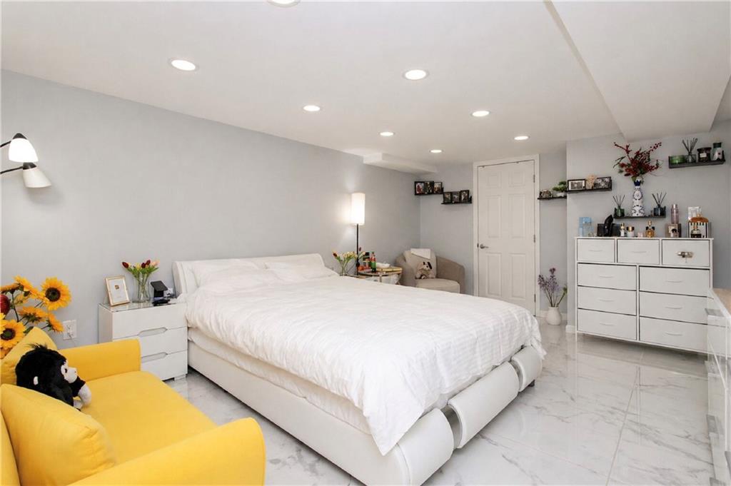 2571 East 29th Street Sheepshead Bay Brooklyn NY 11235