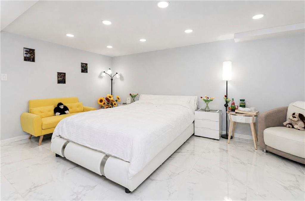 2571 East 29th Street Sheepshead Bay Brooklyn NY 11235