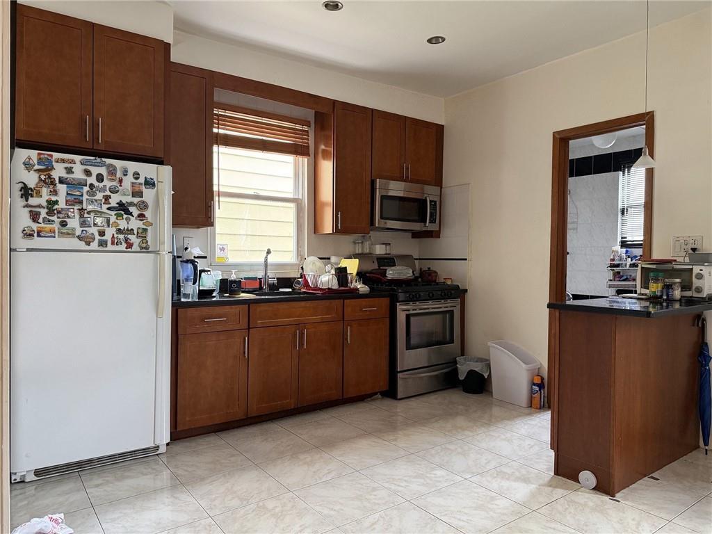 2040 71st Street Bensonhurst Brooklyn NY 11204