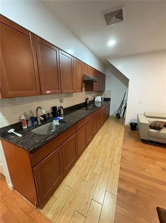 186 Dahill Road Borough Park Brooklyn NY 11218