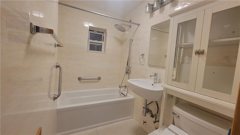 186 Dahill Road Borough Park Brooklyn NY 11218