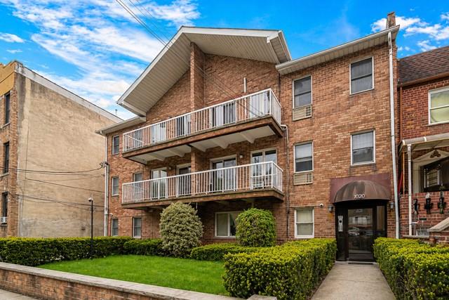 1020 66th Street Dyker Heights Brooklyn NY 11219