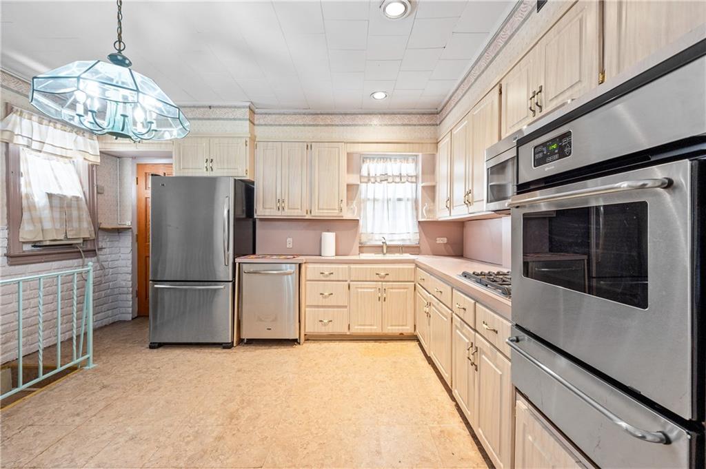 52 77th Street Bay Ridge Brooklyn NY 11209