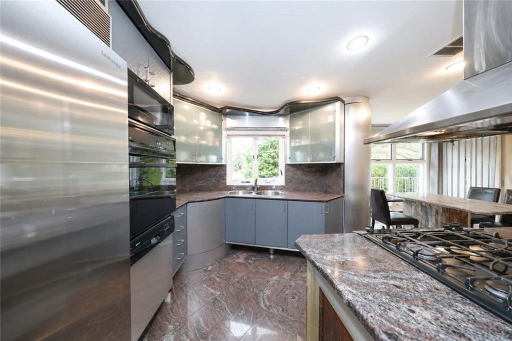 16 Gilroy Street Woodrow Staten Island NY 10309