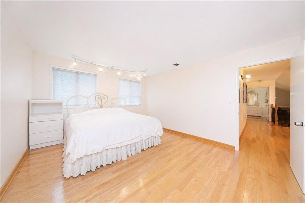 16 Gilroy Street Woodrow Staten Island NY 10309