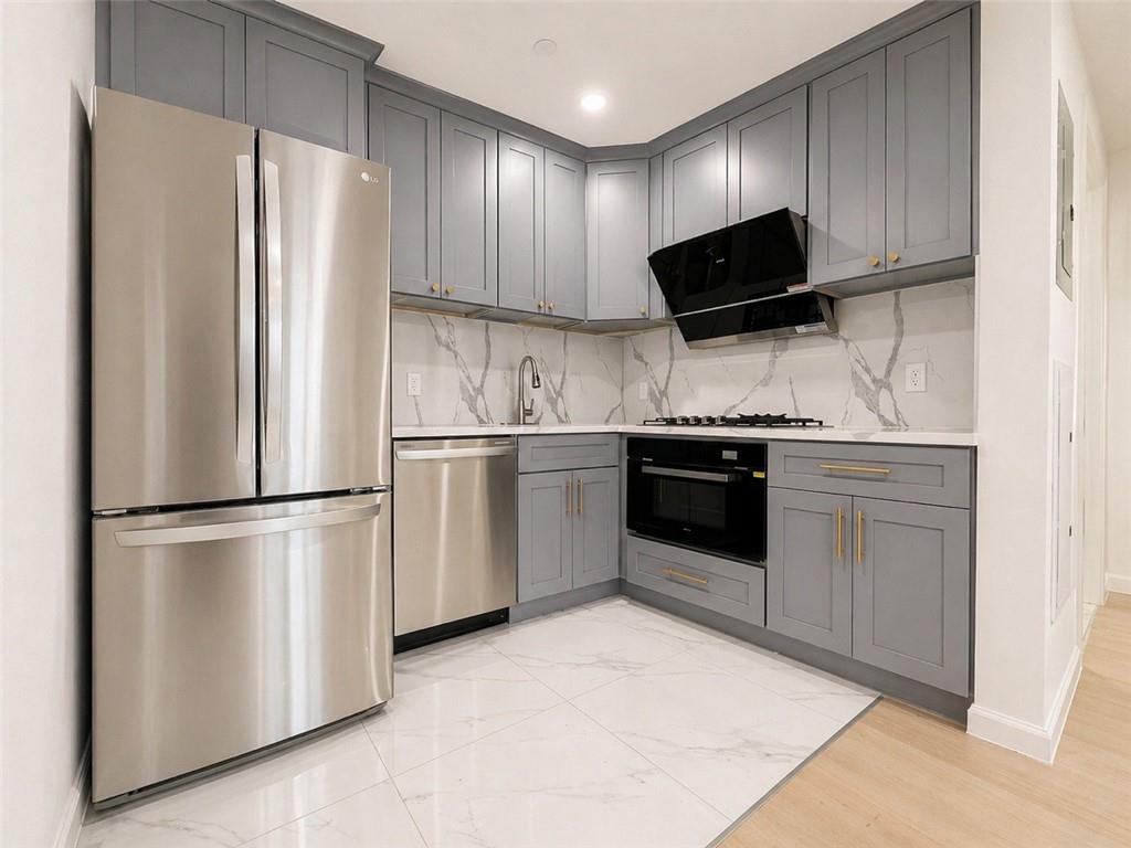 207 BAY 35 Street Bensonhurst Brooklyn NY 11214