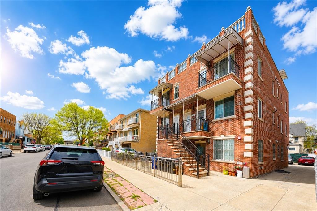 69 Bay 20th St Bensonhurst Brooklyn NY 11214