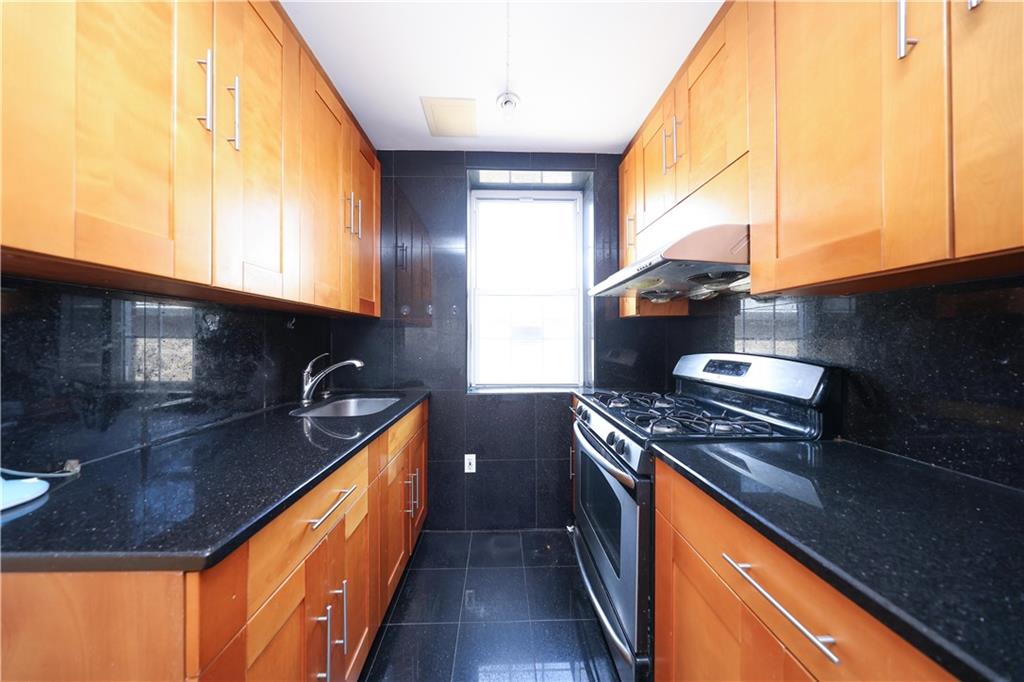 69 Bay 20th St Bensonhurst Brooklyn NY 11214
