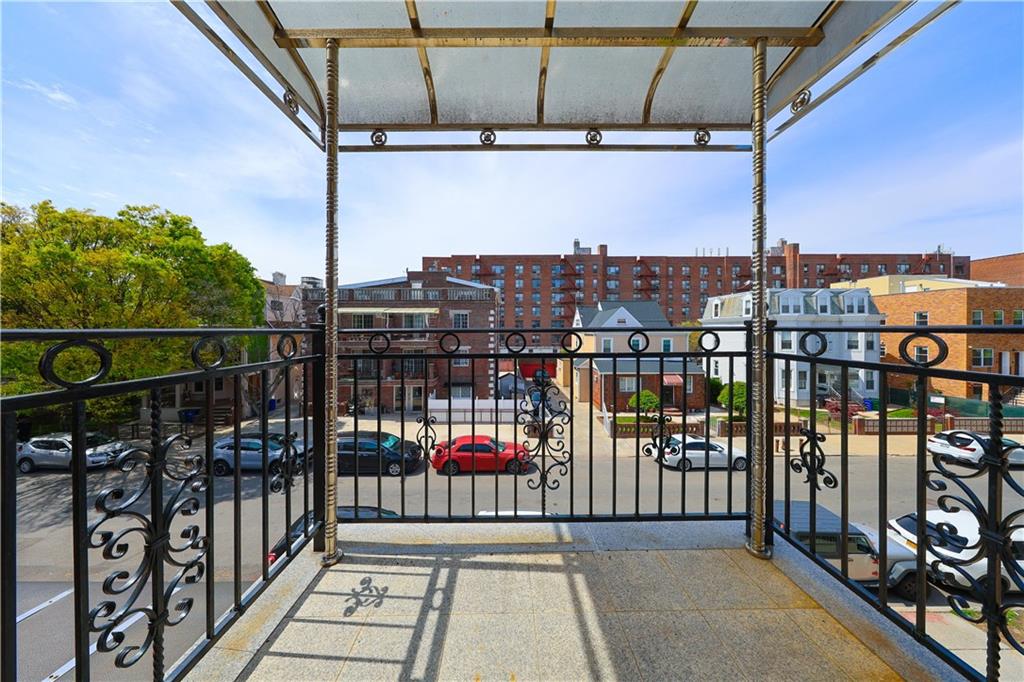 69 Bay 20th St Bensonhurst Brooklyn NY 11214
