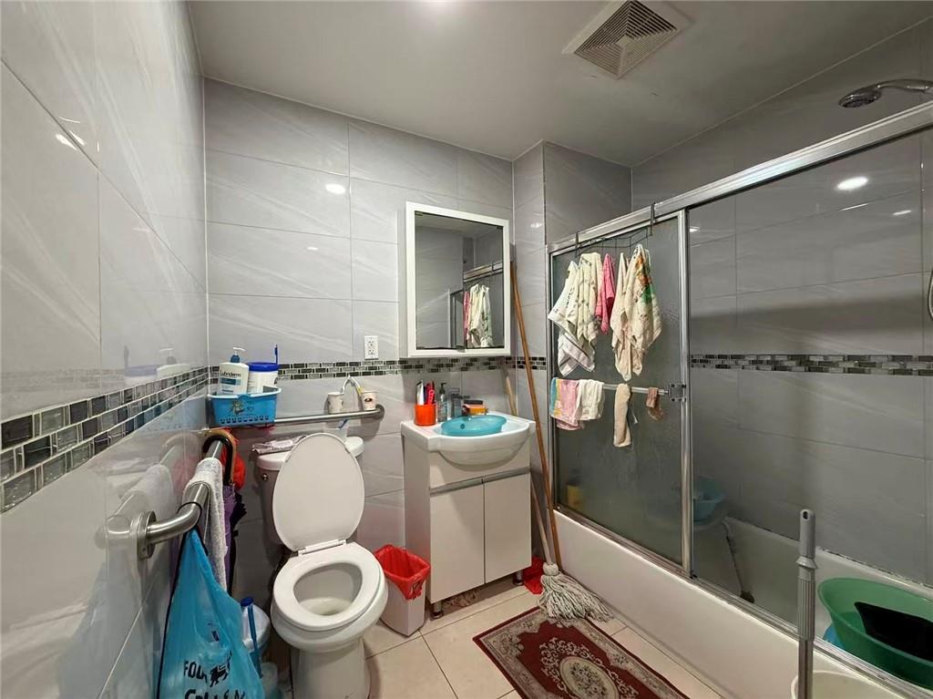 746 54th Street Sunset Park Brooklyn NY 11220