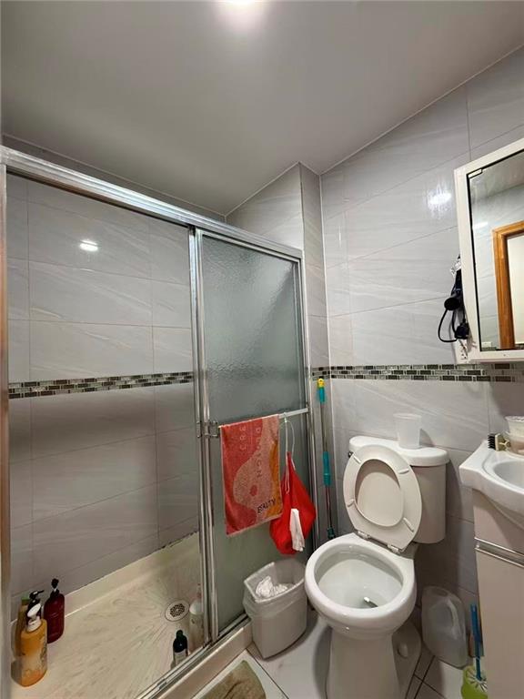 746 54th Street Sunset Park Brooklyn NY 11220