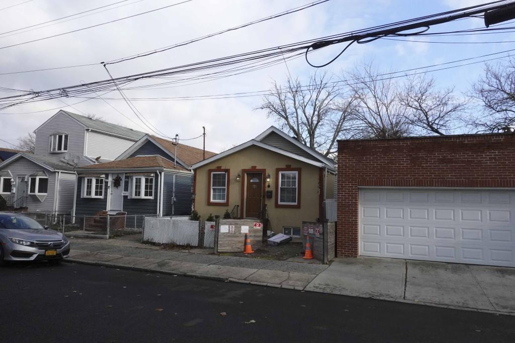 1271 East 88th Street Canarsie Brooklyn NY 11236