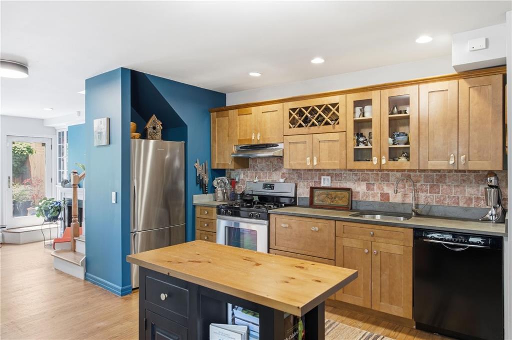 126 4th Place Carroll Gardens Brooklyn NY 11231